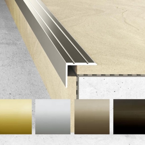 A 36 végzáró / lépcső profil 2,7m hosszban, 2,5cm szélességben