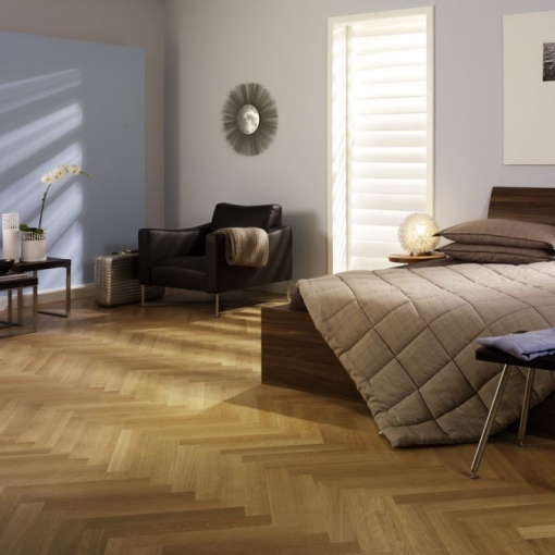 hagyományos parketta,oak parquete,csaphornyos parketta,tölgy parketta,parketta bolt,parketta kereskedés,halszálka parketta,tölgy lakkozott parketta,gőzölt akác parketta,monte titano parketta,soulum svédpadlóselyemfényű lakkozott parketta,matt lakkozott ha